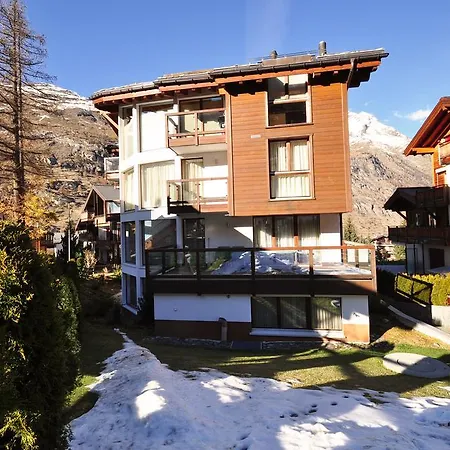 Haus Casa D'amore, Matthew